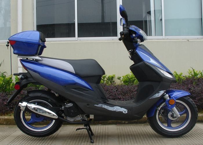Alüminyum Çerçeve Yetişkin Motorlu Scooter 12 V 7A Mavi Far ile 50cc Motorlu Scooter