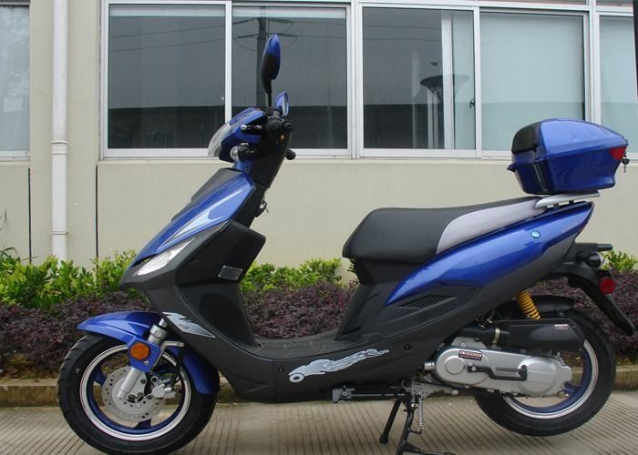 Alüminyum Çerçeve Yetişkin Motorlu Scooter 12 V 7A Mavi Far ile 50cc Motorlu Scooter
