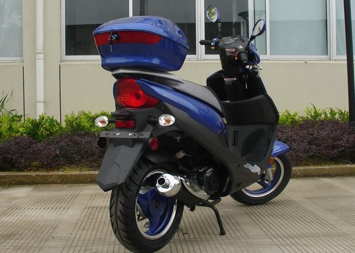 Alüminyum Çerçeve Yetişkin Motorlu Scooter 12 V 7A Mavi Far ile 50cc Motorlu Scooter