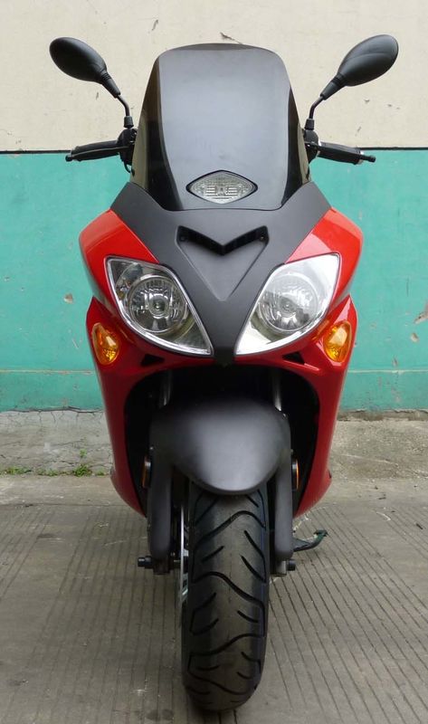 Yetişkinler İçin Çiftli Farlar Gazlı Scooter, Tamamen Monte Edilen Sokak Yasal Motorlu Scooterlar