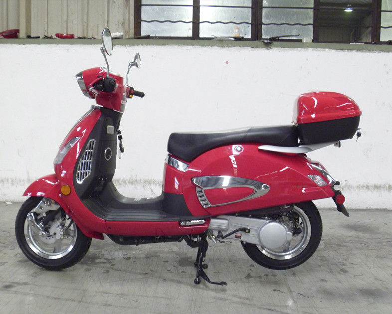 Güzel Şekli Yetişkin Motorlu Scooter Kırmızı 150cc Lady Scooter Dikiz Aynası