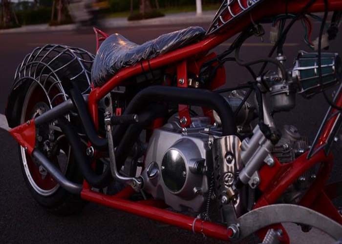 Örümcek Adam Tarzı 50cc Sokak Yasal Motosiklet, Özel Harley Choppers 12 V Pil 3L Tankı
