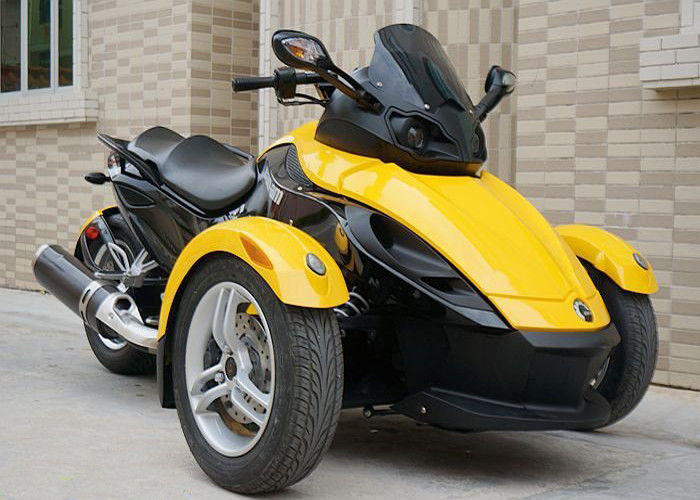 1000cc Can Am 3 Tekerlekli Motosiklet, V - Twin 2 Ön Tekerlekli Motosiklet Sıvı Soğutmalı