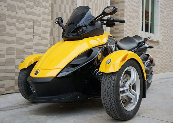 1000cc Can Am 3 Tekerlekli Motosiklet, V - Twin 2 Ön Tekerlekli Motosiklet Sıvı Soğutmalı