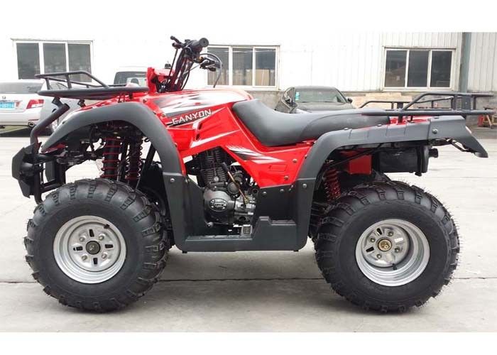 260cc Elektrikli Çalıştırma Dört Tekerlekli ATV Mil Sürüş Kırmızı Dört Wheeler Arka Kampana Fren