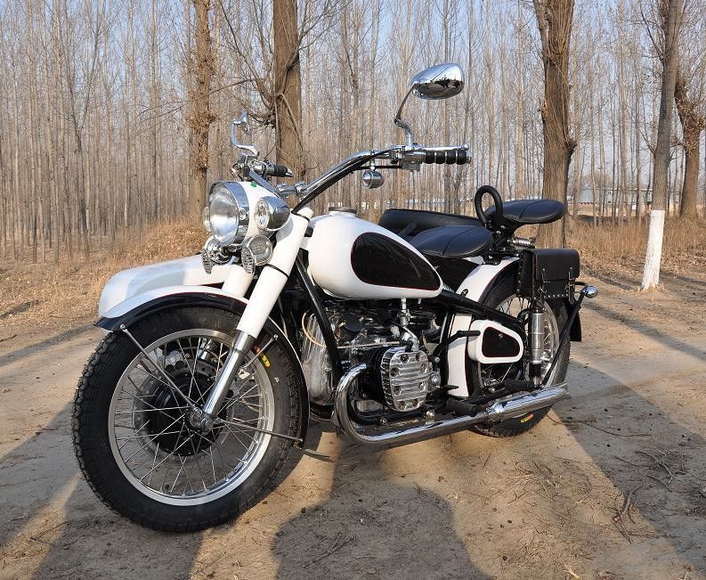 Changjiang Stil 750cc Yüksek Güçlü Motosikletler 3 Koltuklu Çift Motorlu Motosiklet