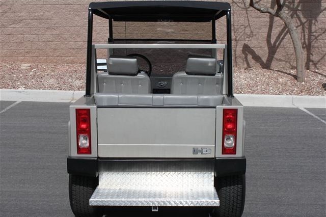 Sokak Yasal Elektrikli Golf Arabaları Çekiç Tarzı Motorlu Golf Arabaları Büyük Baş Işıkları Ile