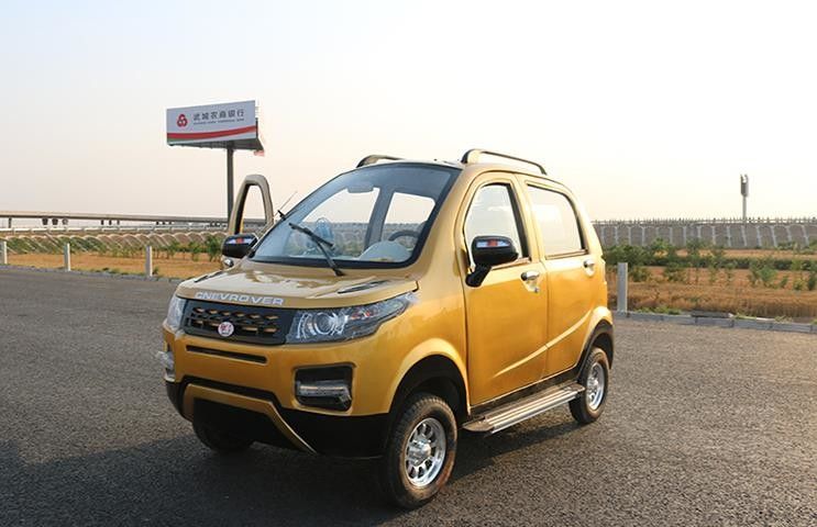 30 Derece Tırmanma Yeteneğine Sahip Sokak Yasal Golf Arabaları, 3000w Motorlu Golf Arabası