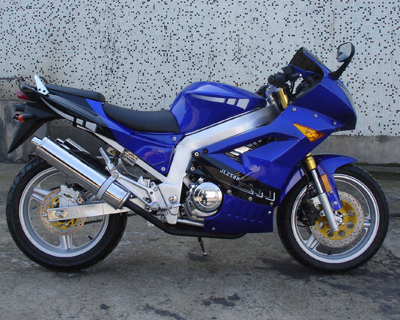 Çift Silindirli Dört Zamanlı ve Dört Renkli Güvenli 250cc Kıyıcı Motosiklet