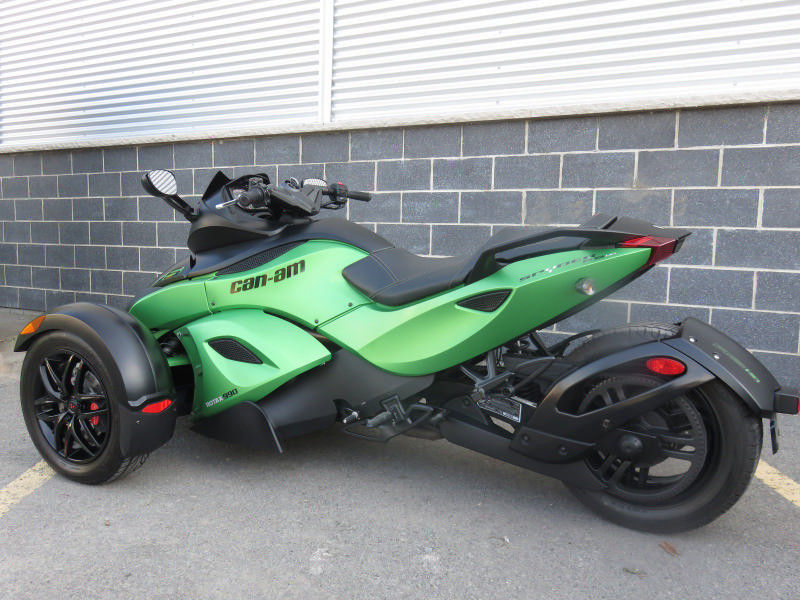 1000cc Can Am 3 Tekerlekli Motosiklet, V - Twin 2 Ön Tekerlekli Motosiklet Sıvı Soğutmalı