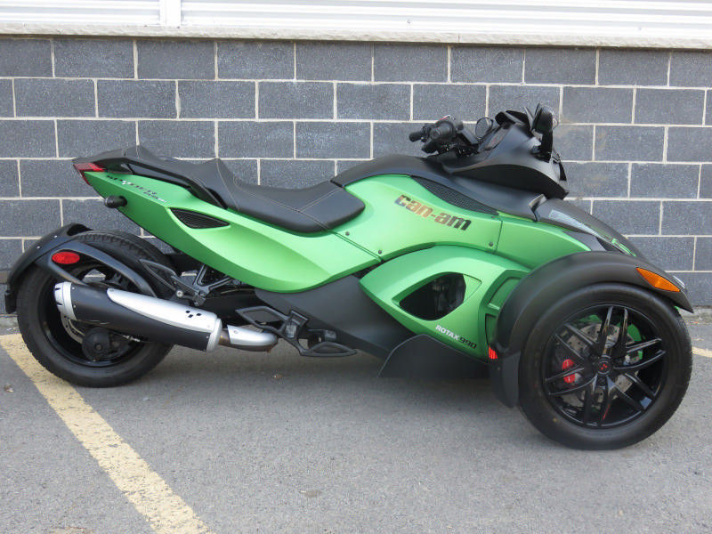 1000cc Can Am 3 Tekerlekli Motosiklet, V - Twin 2 Ön Tekerlekli Motosiklet Sıvı Soğutmalı