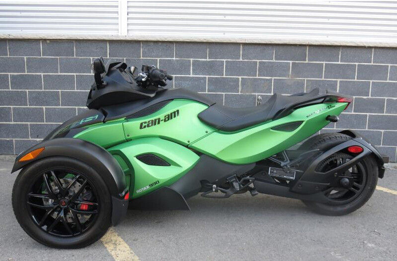 1000cc Can Am 3 Tekerlekli Motosiklet, V - Twin 2 Ön Tekerlekli Motosiklet Sıvı Soğutmalı