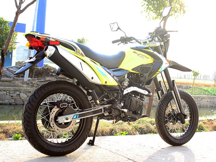 250cc Tek Silindir 4 Zamanlı Hava Soğutmalı Kir Bisiklet Motosiklet Zincir Tahrikli