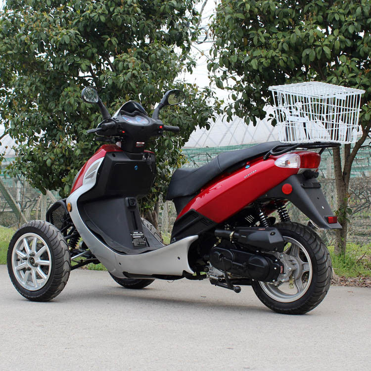 Hava Soğutmalı 50cc Yetişkin Üç Tekerlekli Motosiklet Tek Silindirli 4 İnme Arka Kutusunda