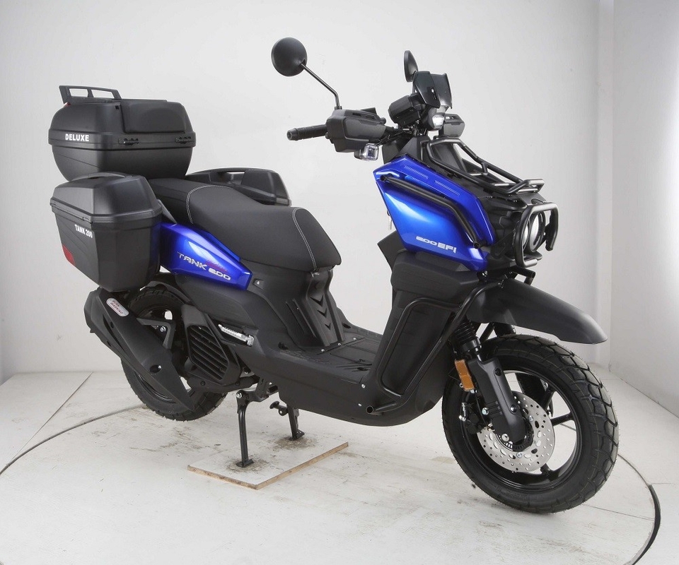 Yeni Ordu Tarzı Scooter 200 Tank 200 Efi Deluxe Model Daha Büyük Lastikler ve Yan Bagaj Taşıyıcıları