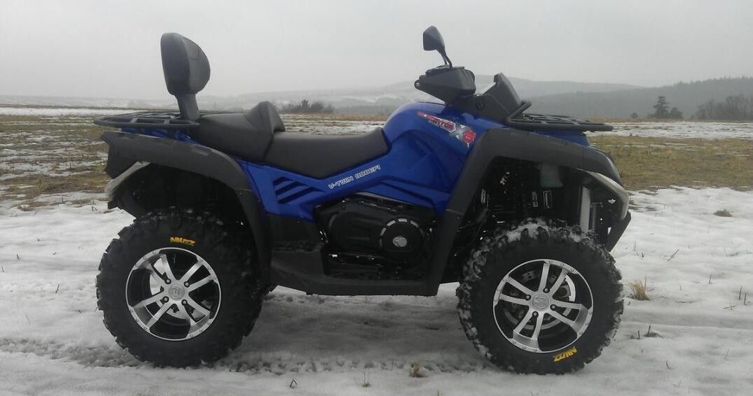 800cc V-Twin 4 Vana 4 Zamanlı Spor Yardımcı Programı ATV 46kw 6700rpm Su Soğutmalı