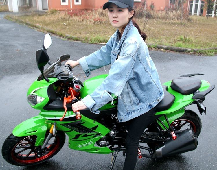 Tek Silindir 150cc Yüksek Güçlü Motosikletler Yetişkinler İçin 2 Kişilik Motosiklet