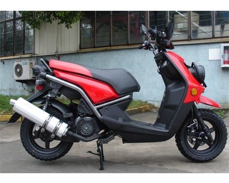 Otomatik Debriyaj 150CC Yetişkin Motorlu Scooter 4 Zamanlı Scooter CVT 8.5nm / 4000rpm