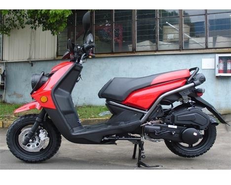 Otomatik Debriyaj 150CC Yetişkin Motorlu Scooter 4 Zamanlı Scooter CVT 8.5nm / 4000rpm