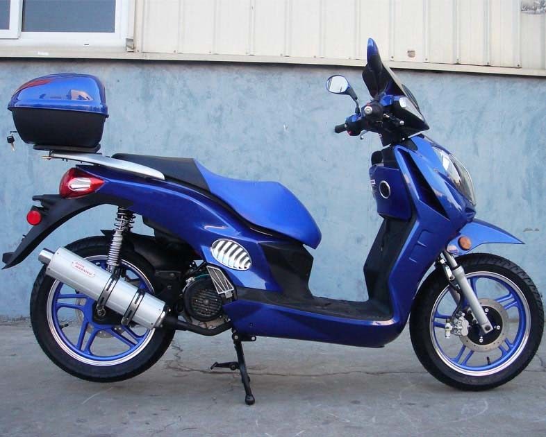 150CC Tek Silindirli Hava Serin Yetişkin Motorlu Scooter 4 Zamanlı Scooter Otomatik Debriyaj