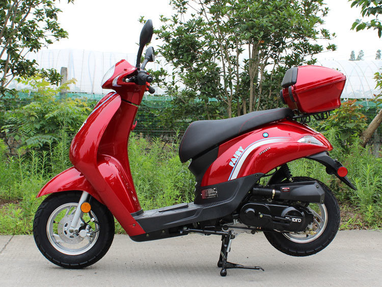 CVT Dişli 50cc Yetişkin Motorlu Scooter Yatay Tip Tek Silindirli Hava - Soğutmalı