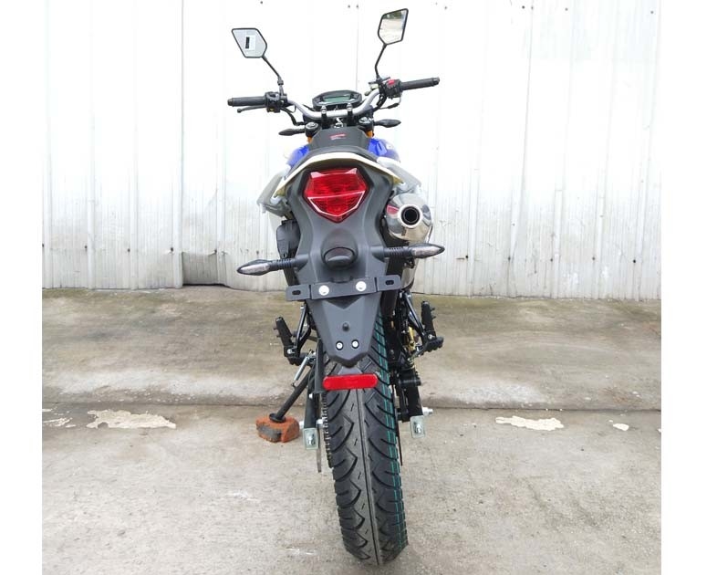 5 Vites Yüksek Güçlü Motosikletlerin Kayması 4 Zamanlı Tek Silindirli Hava Soğutma Zinciri Tahrik