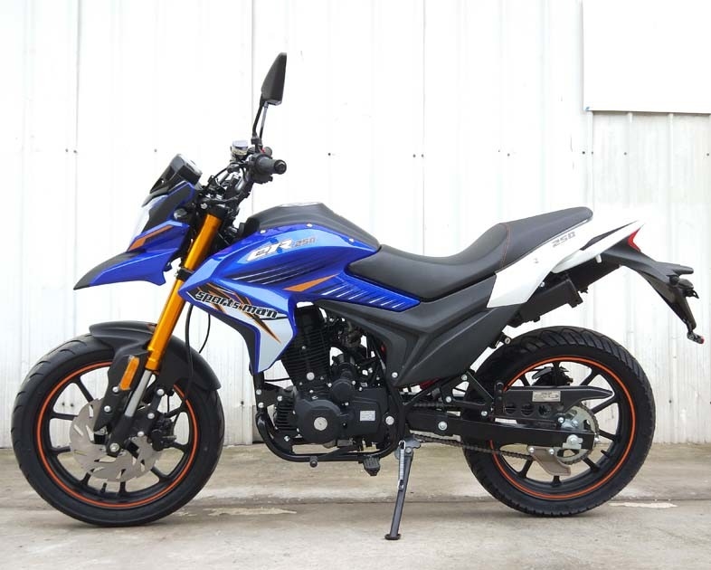 5 Vites Yüksek Güçlü Motosikletlerin Kayması 4 Zamanlı Tek Silindirli Hava Soğutma Zinciri Tahrik
