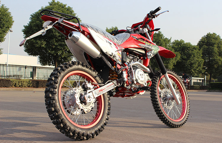 CDI Tutuşturma Gaz Powered Kir Bisikletleri 150cc Mini Tip 150 KG Yükleme Ağırlığı